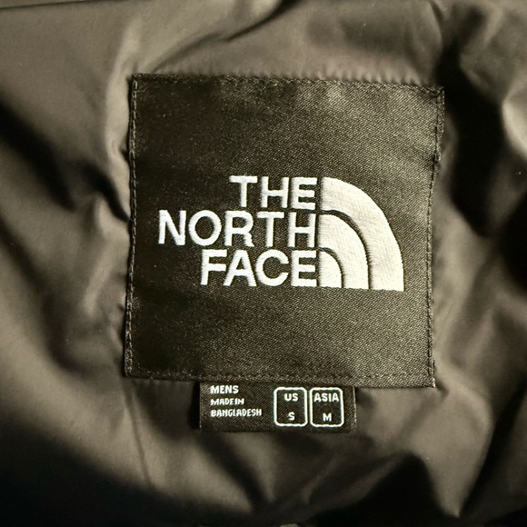 The North Face Black Quilted Down Puffer Jacket - Picture 3 of 6